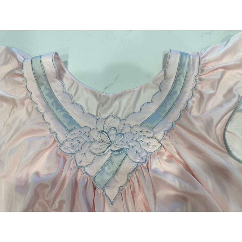VTG Pink Nightgown Nightie Sz M USA Shadowline Nylon Cap Sleeve Embroidered - Picture 6 of 11